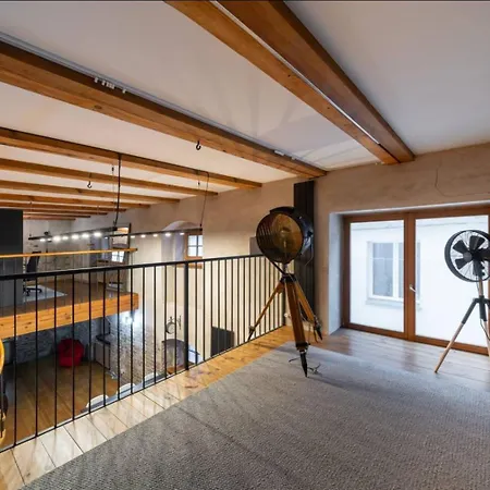 Old Town Loft Duplex, 24h7d Self Check In Loft