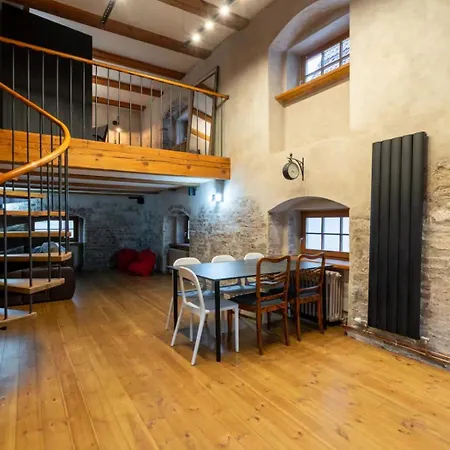 Old Town Loft Duplex, 24h7d Self Check In Loft