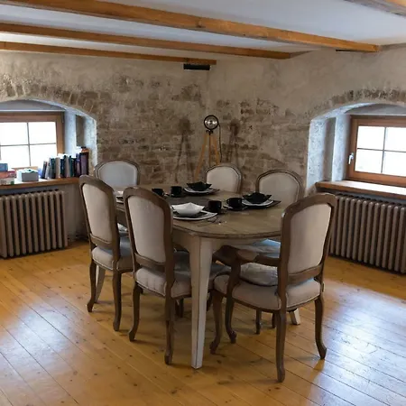 Old Town Duplex, 24/7 Self Check In Loft Apartment *