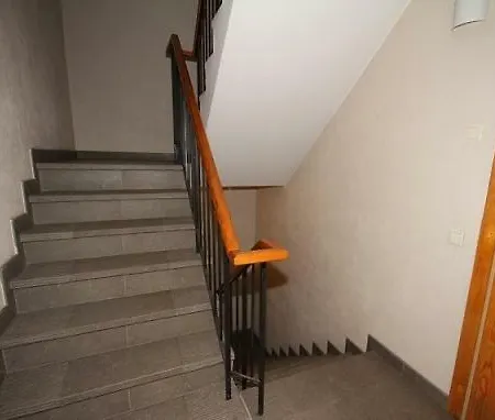 Old Town Duplex, 24/7 Self Check In Loft Apartment