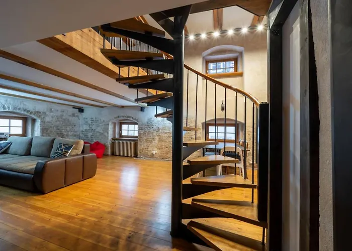 Dzīvoklis Old Town Loft Duplex, 24h7d Self Check In Loft *