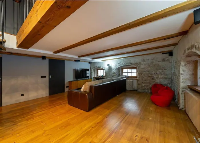 Old Town Loft Duplex, 24h7d Self Check In Loft Daire *