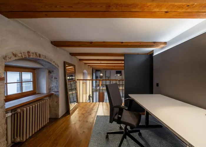 Daire Old Town Loft Duplex, 24h7d Self Check In Loft Riga