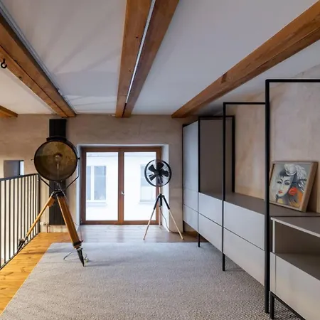 Old Town Loft Duplex, 24h7d Self Check In Loft