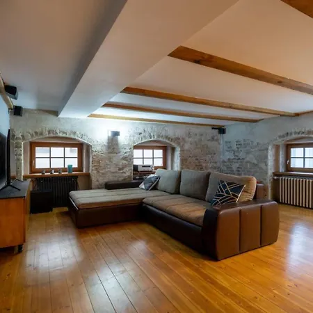 Old Town Loft Duplex, 24h7d Self Check In Loft