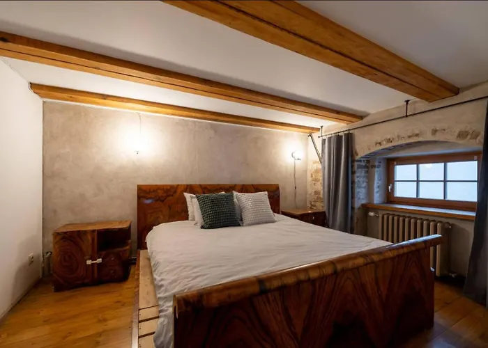 Apartment Old Town Loft Duplex, 24h7d Self Check In Loft